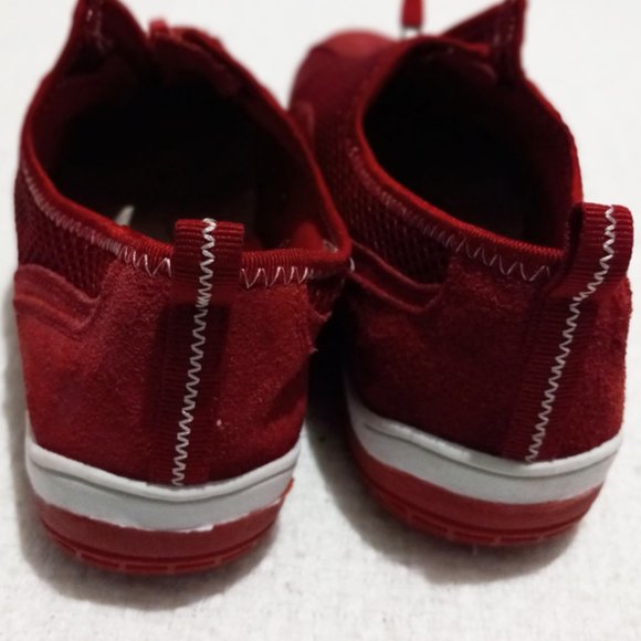 Red Spring Step Racer Shoes - Picture 7 of 10